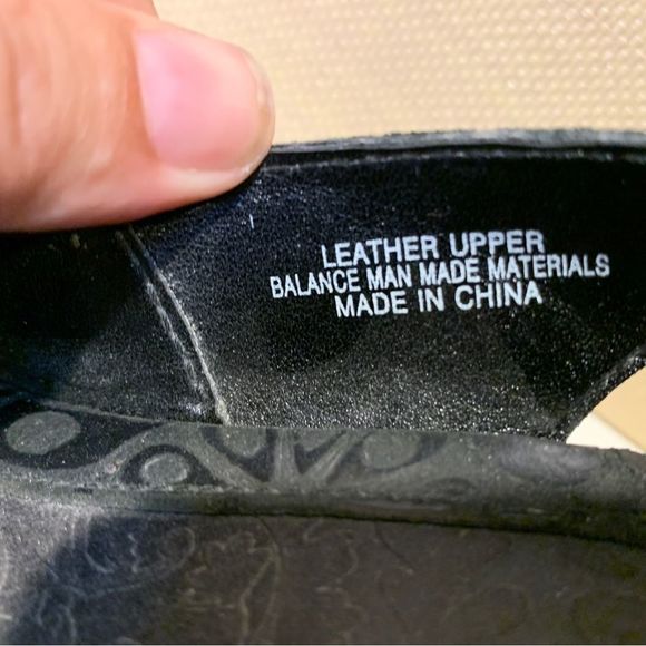 b.o.c. Black Patterned Heels - Picture 8 of 10